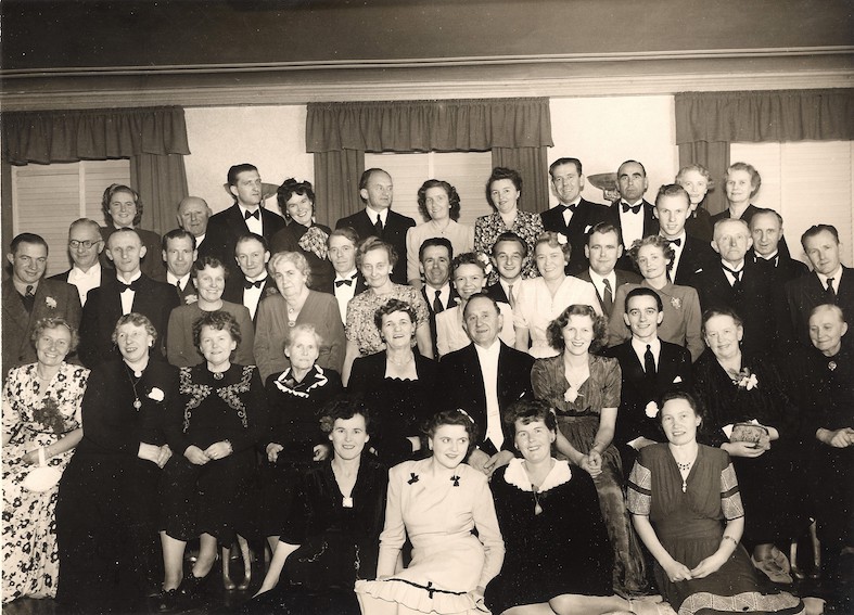 Familiebillede fra Eduard Philip junr. og Hildurs sølvbryllup 28. 10. 1948